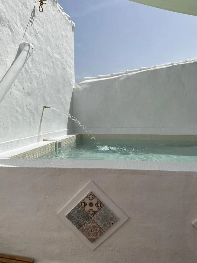 A Hidden Gem In Estepa. With Dip Pool, Wifi, Bbq! Villa 0*, Estepa